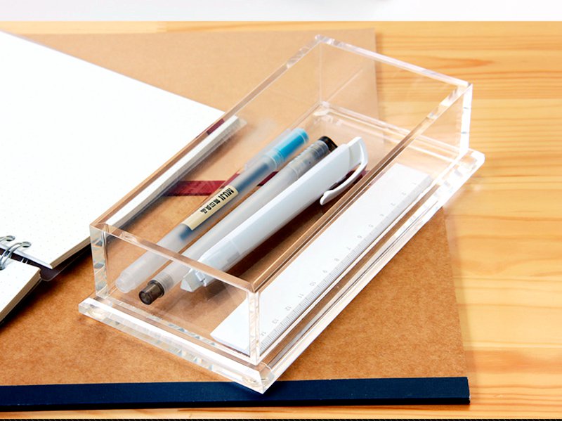 Plexiglass Office Supplier